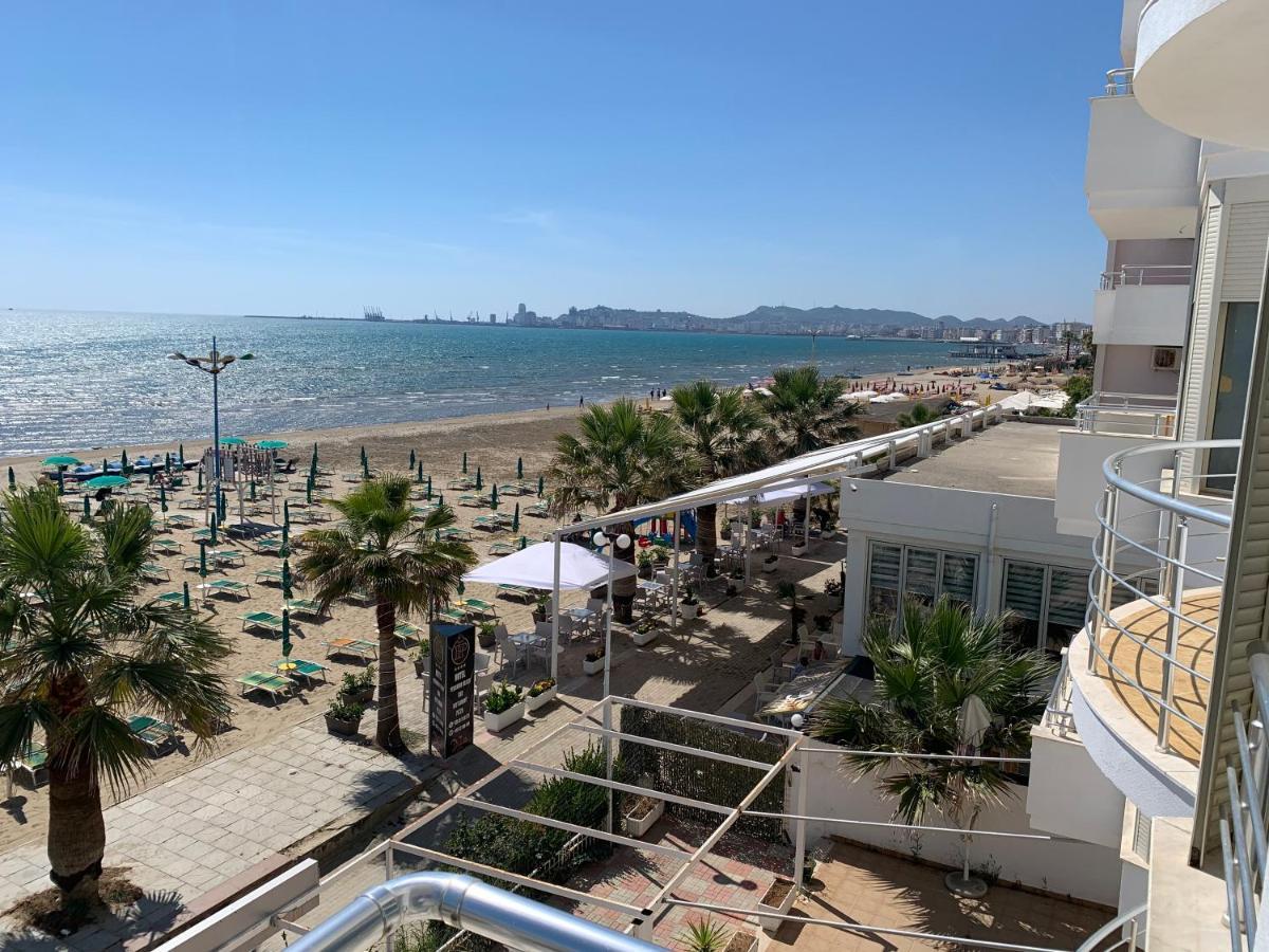 Wave Beachfront Apartments Durrës Exteriör bild