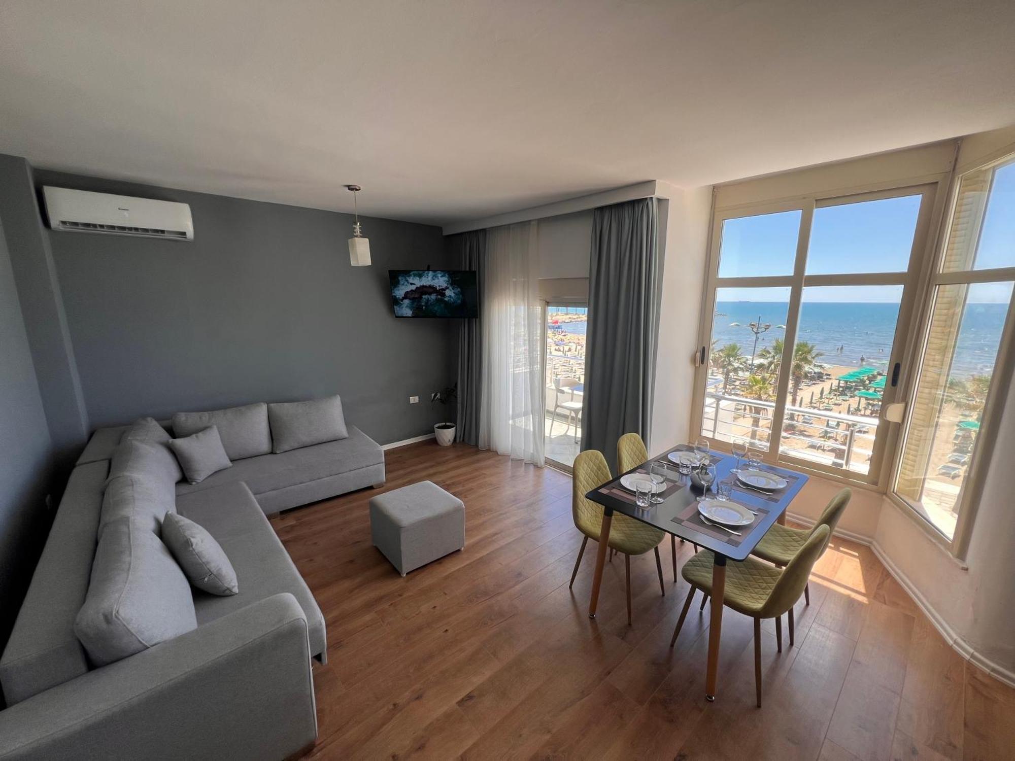 Wave Beachfront Apartments Durrës Exteriör bild
